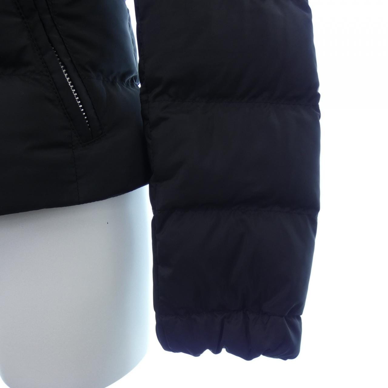 プラダ PRADA トライアングルロゴ 29Y510 R202 Q04 ダウンジャケット