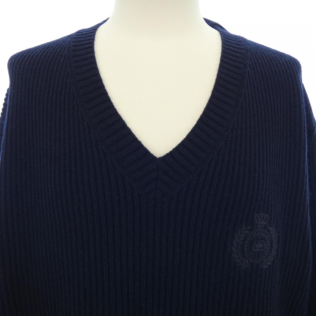 バレンシアガ BALENCIAGA 704271 T4130 トップス