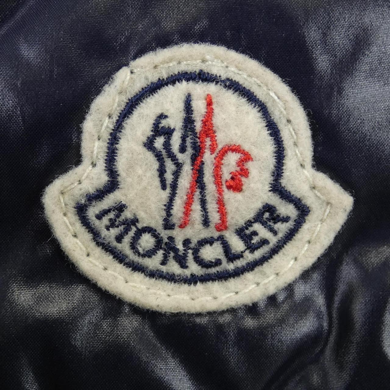 モンクレール MONCLER ダウンジャケット