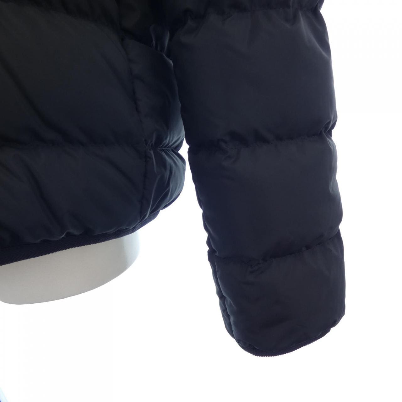 モンクレール MONCLER JELUZ ダウンジャケット
