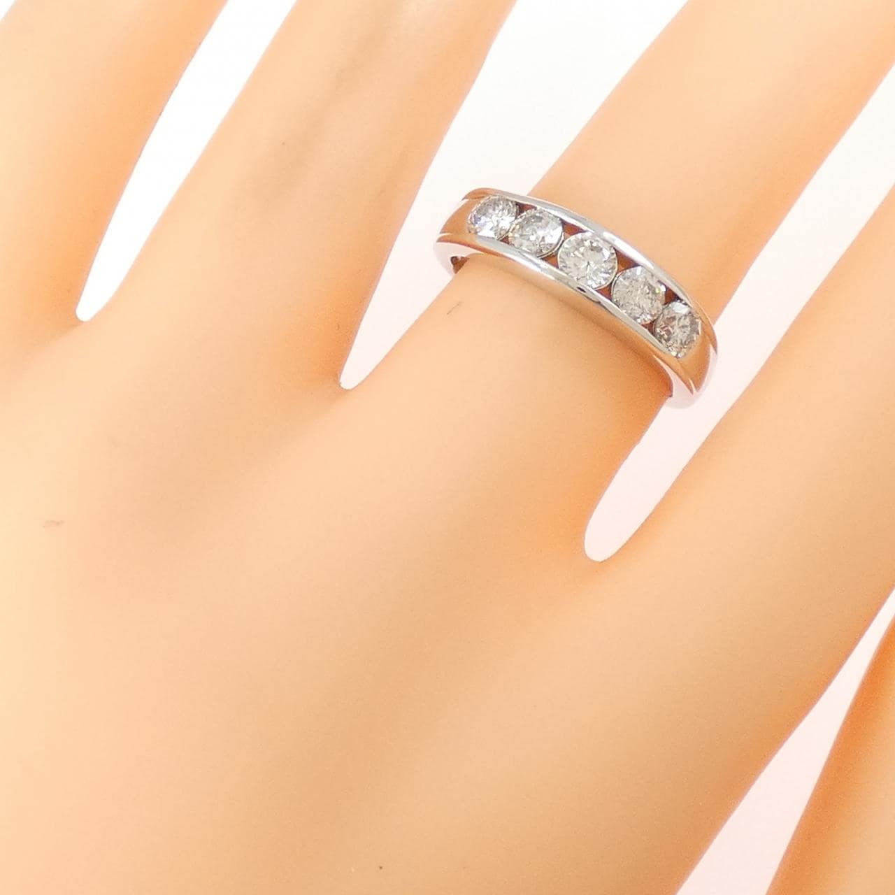 PT900 ダイヤモンド リング 1.00CT