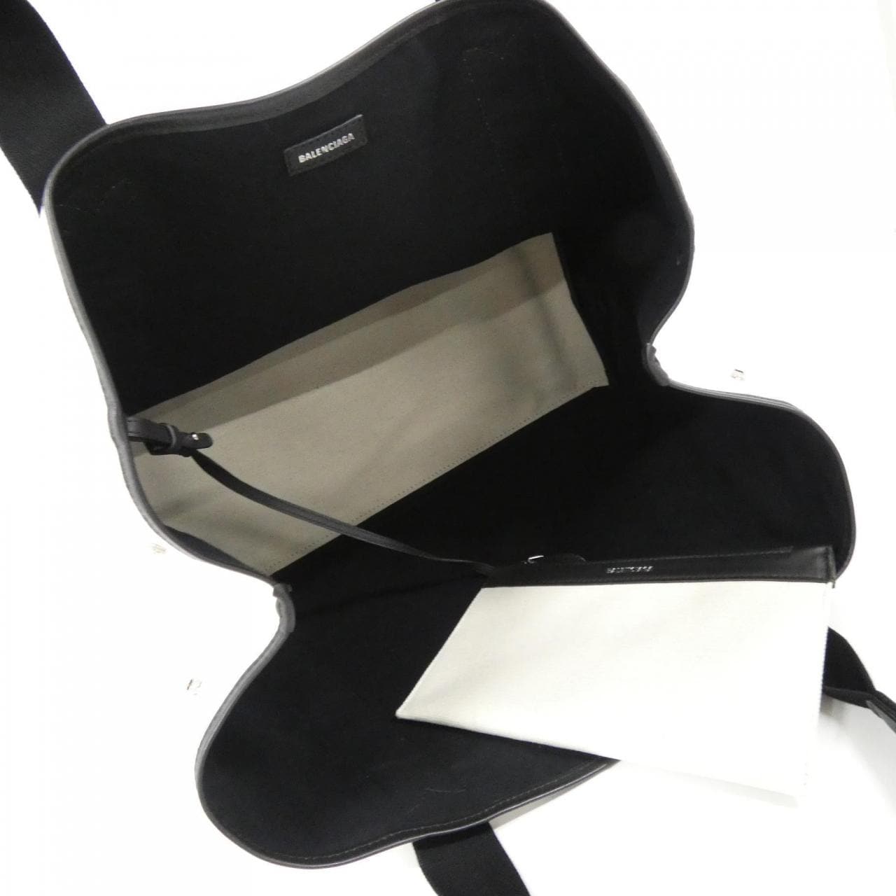 バレンシアガ ネイビー カバス M 339936 AQ38N バッグ