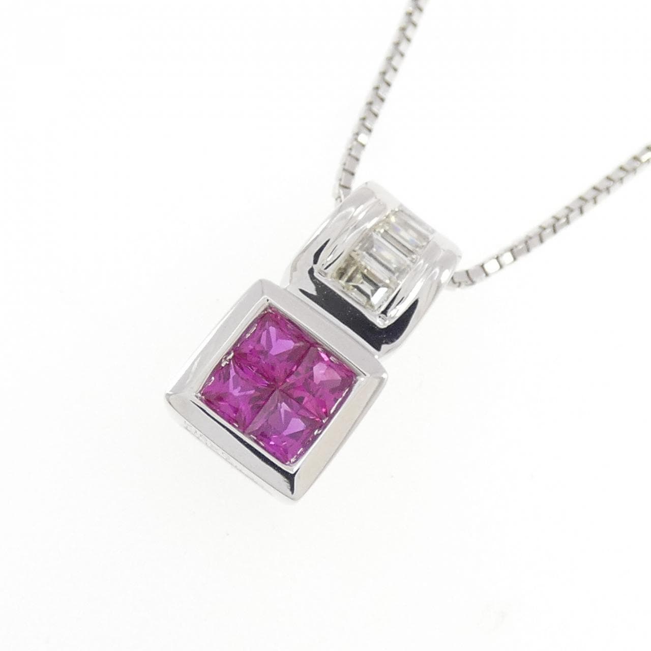 K18WG ルビー ネックレス 0.35CT