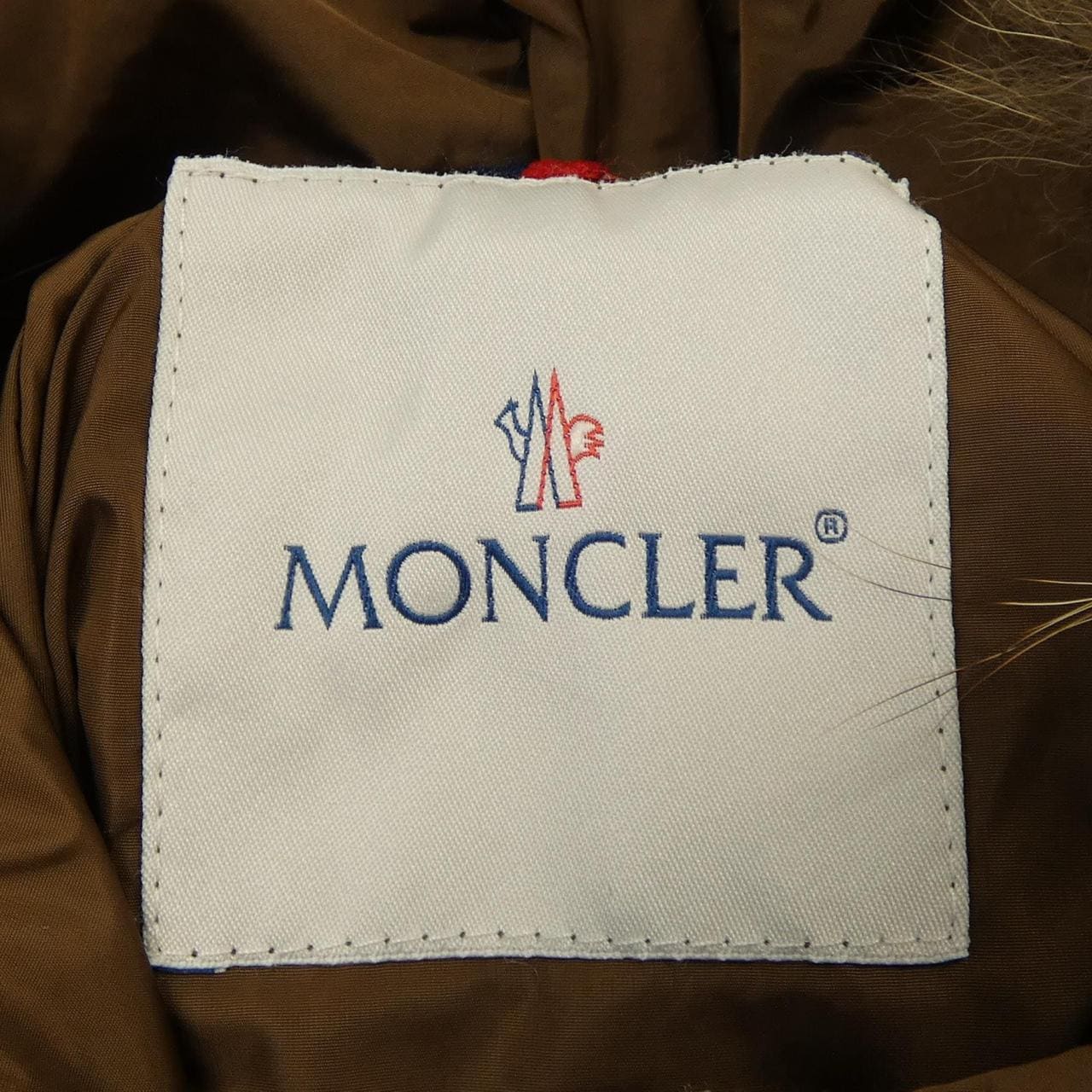 モンクレール MONCLER ダウンジャケット