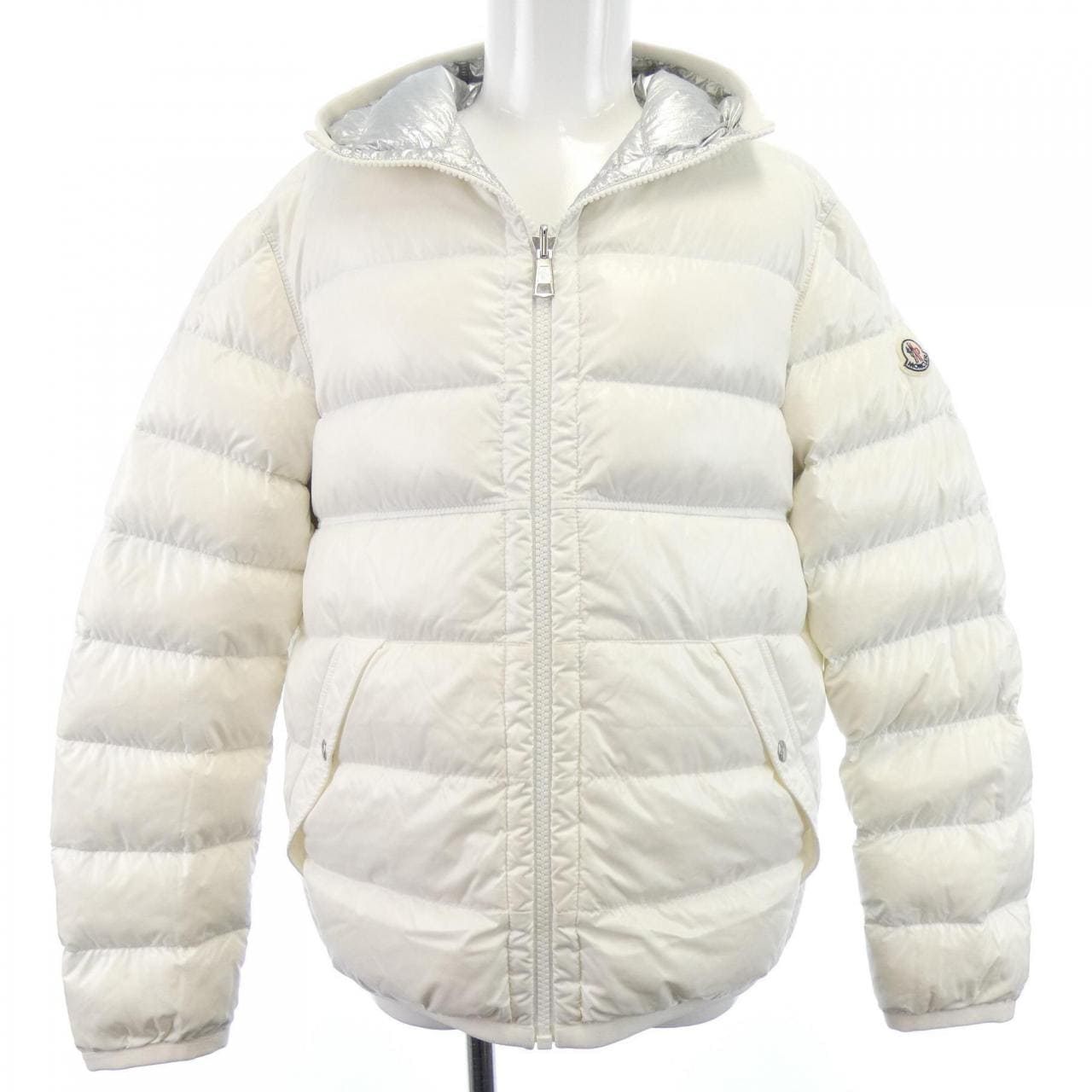モンクレール MONCLER ダウンジャケット