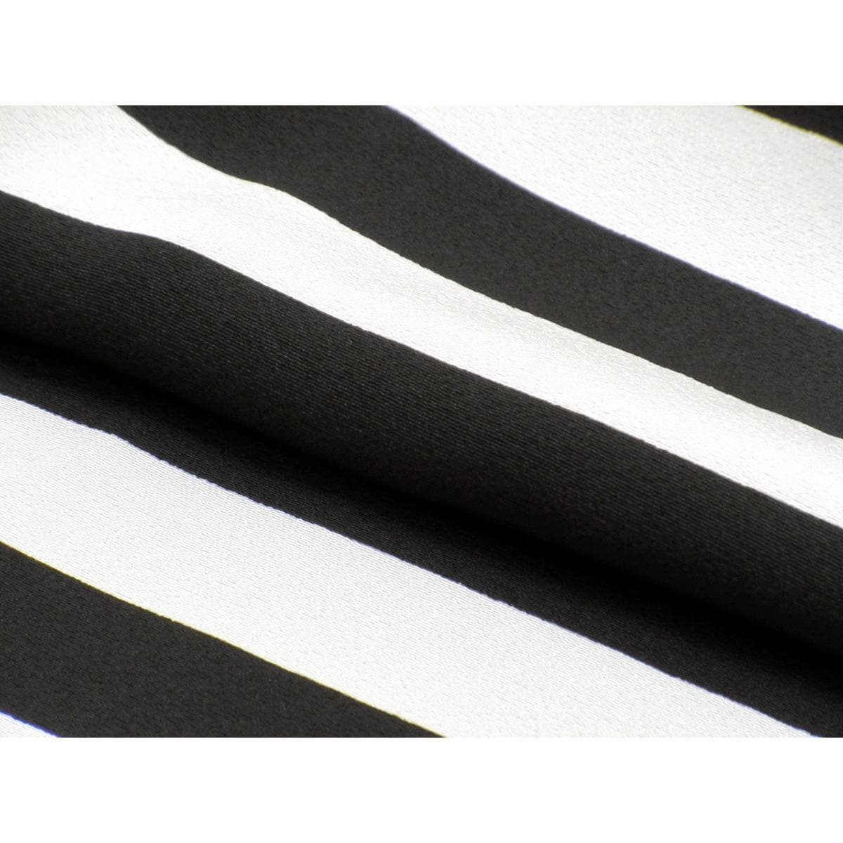 小紋　ＭＩＲＯＫＵ　胴抜き仕立て　身幅Ｌ寸