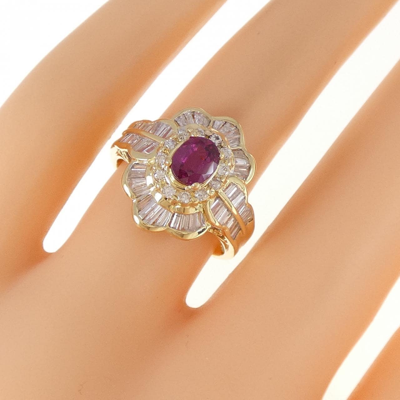750YG/750WG ルビー リング 0.79CT