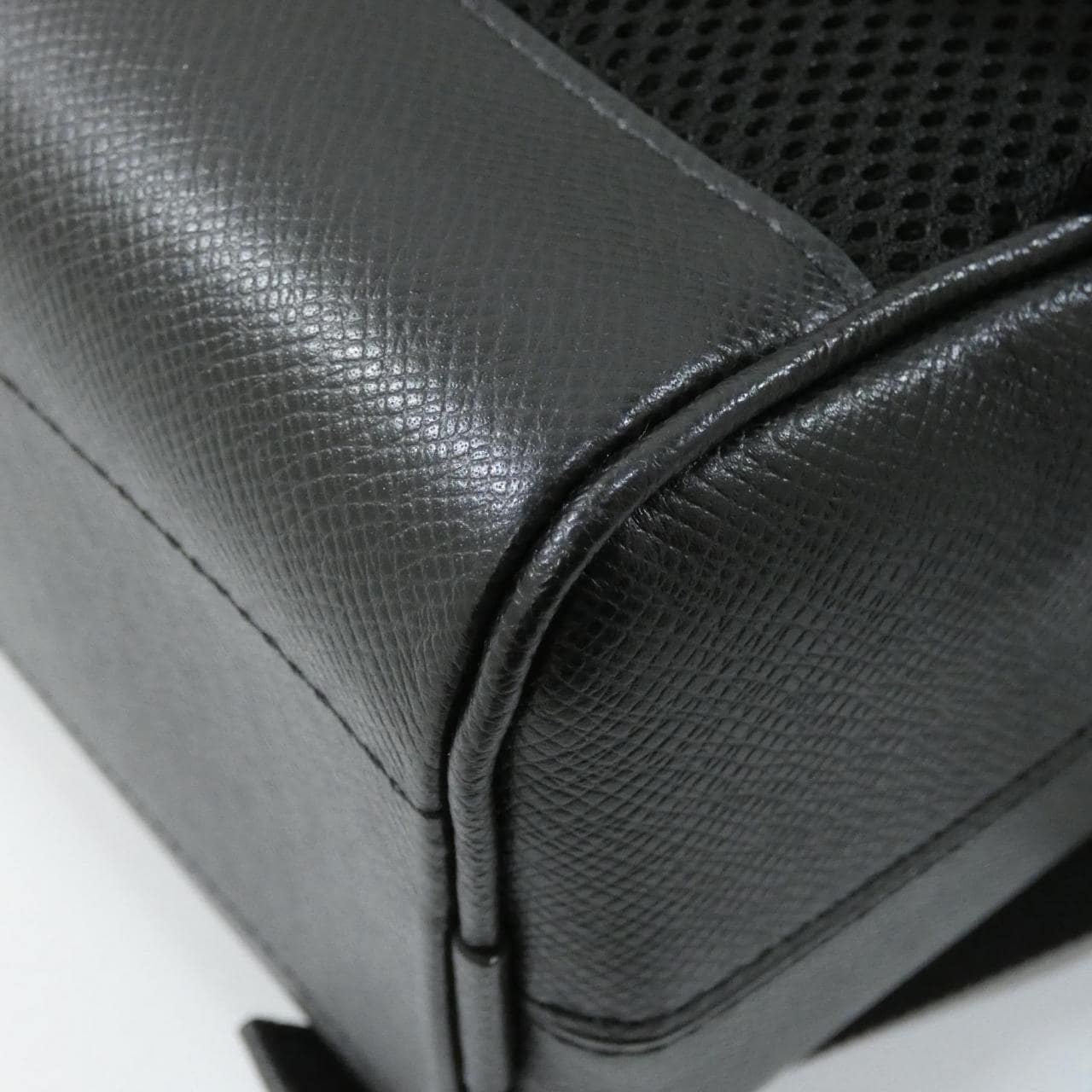 ルイヴィトン タイガ エイドリアン バックパック M30857 リュックサック