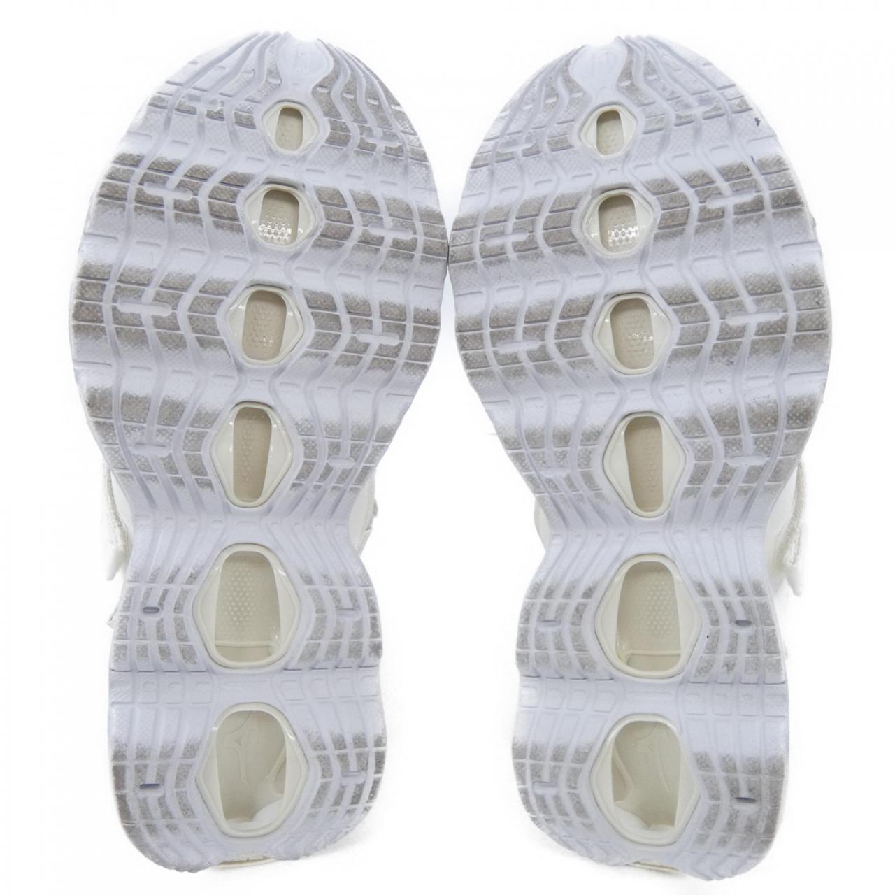 ミズノ MIZUNO スニーカー