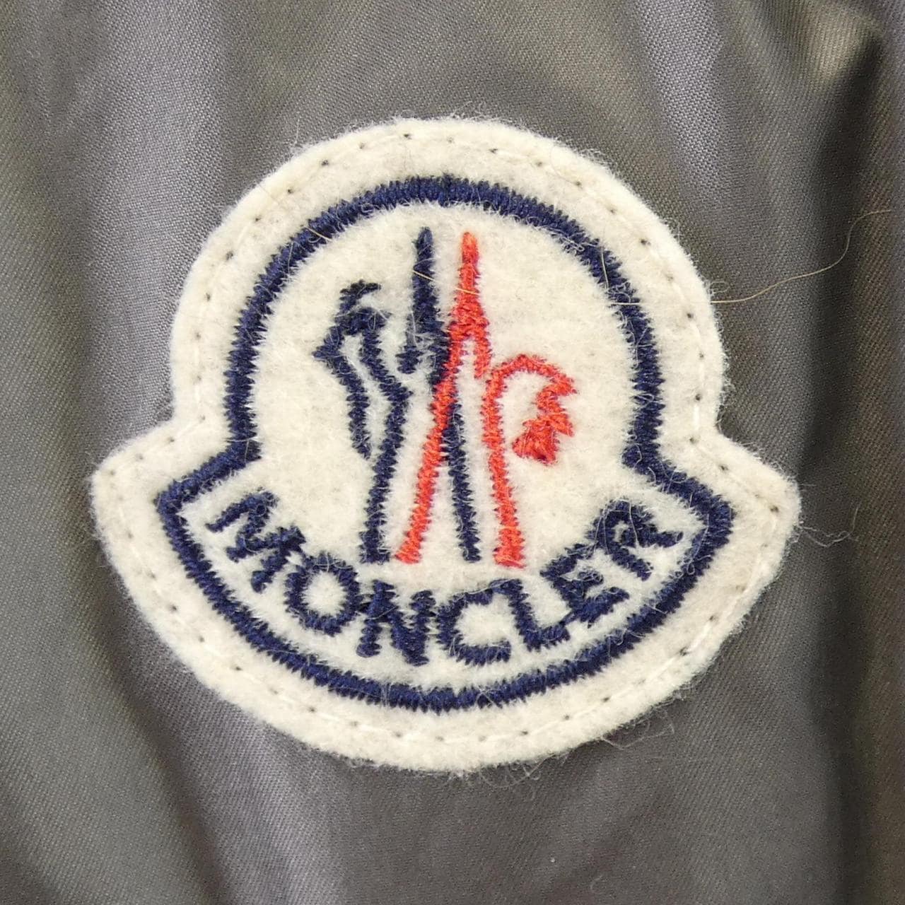 モンクレール MONCLER SHIZUYO ケープ