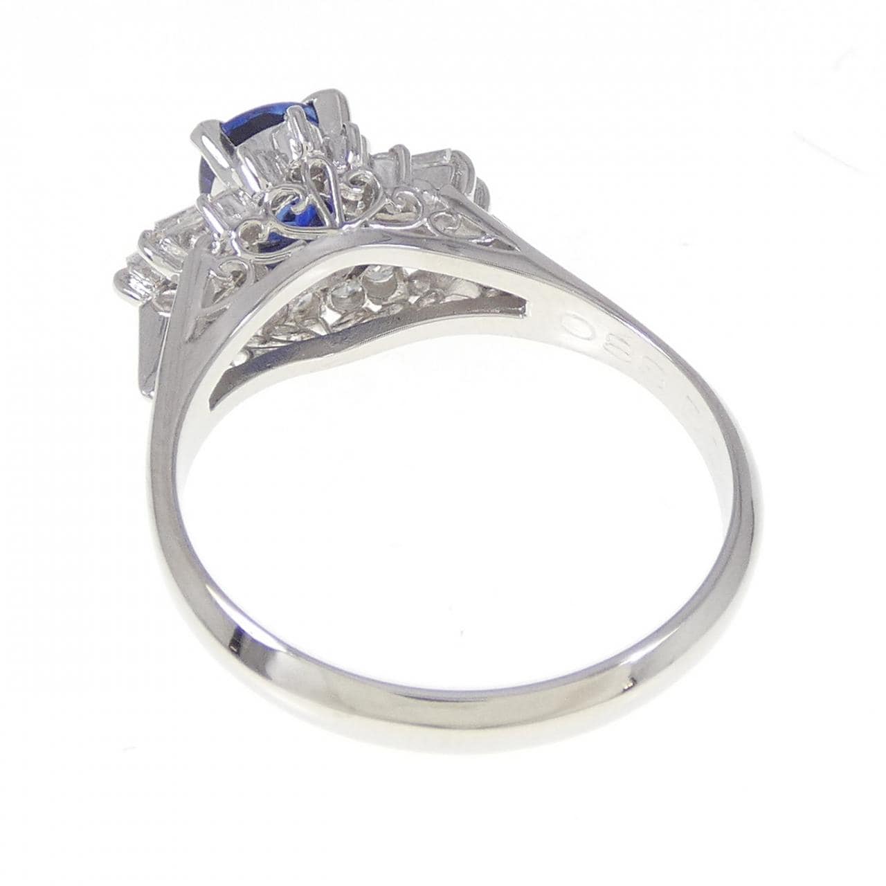 PT900 サファイヤ リング 0.89CT
