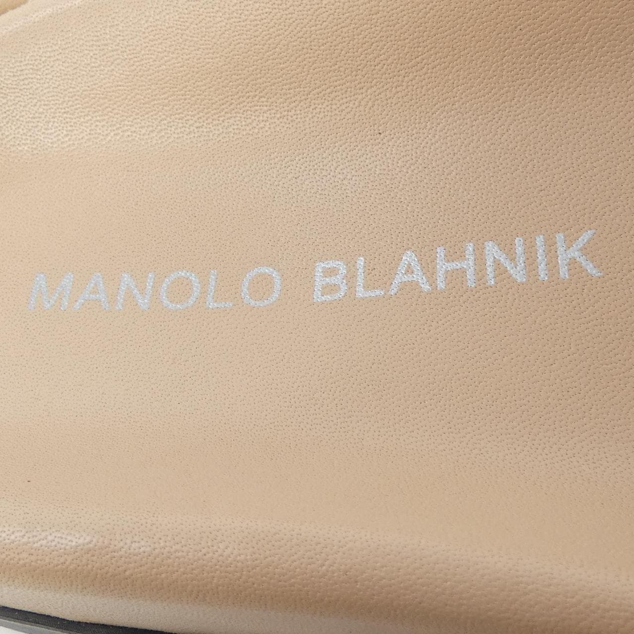 マノロブラニク MANOLO BLAHNIK CHILANGHI サンダル