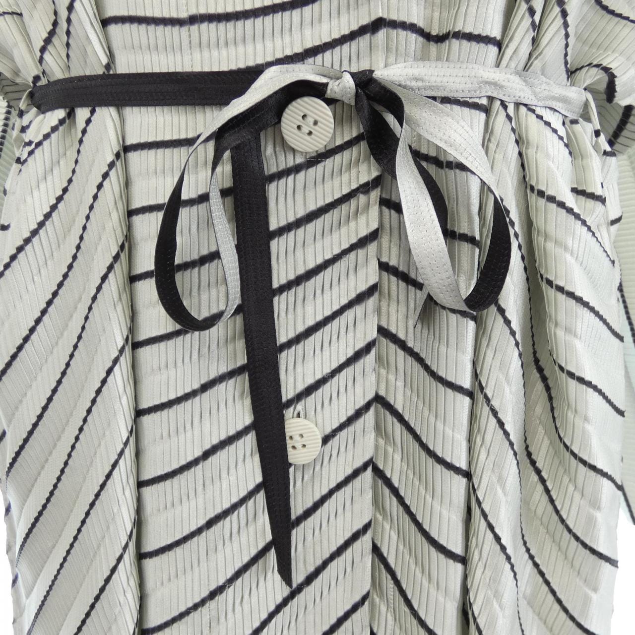 イッセイミヤケ ISSEY MIYAKE IM81FJ22 ロングカーディガン