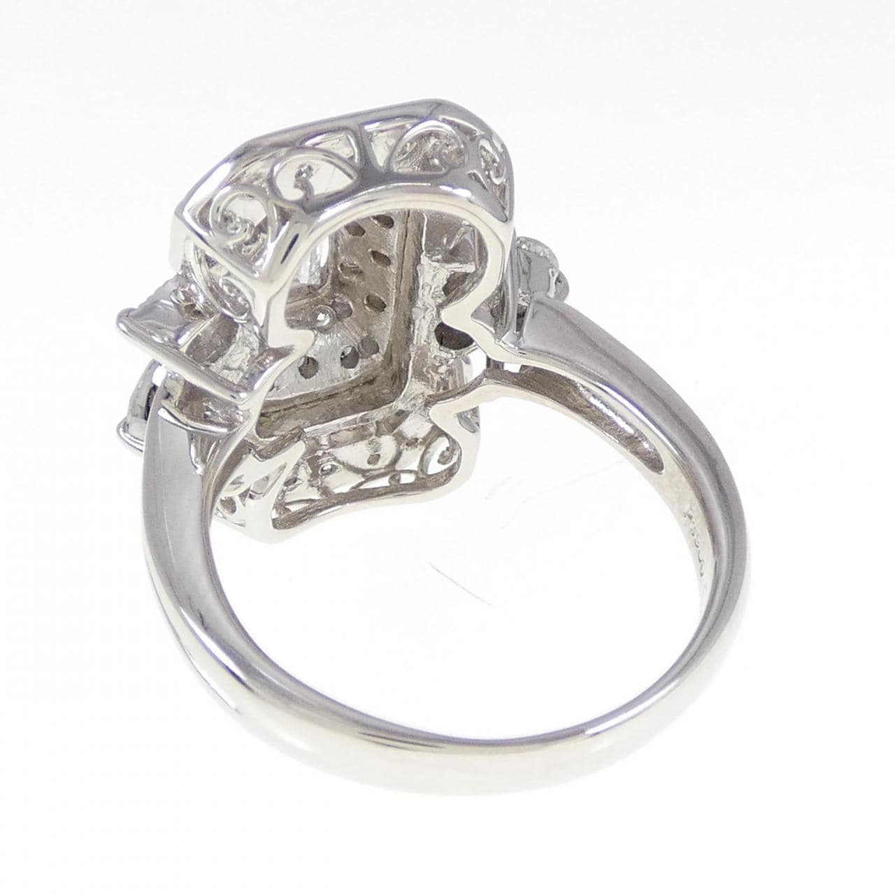 PT ダイヤモンド リング 0.37CT
