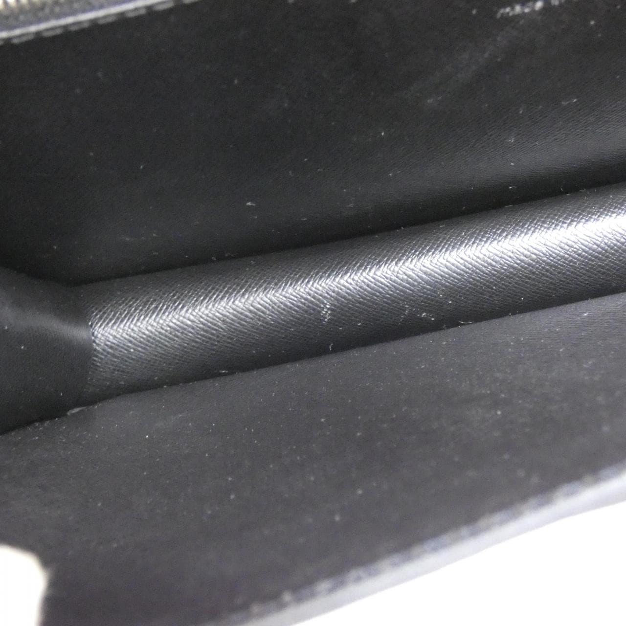 LOUIS VUITTON Epi Pochette Serie Dragonne M52762 第二包