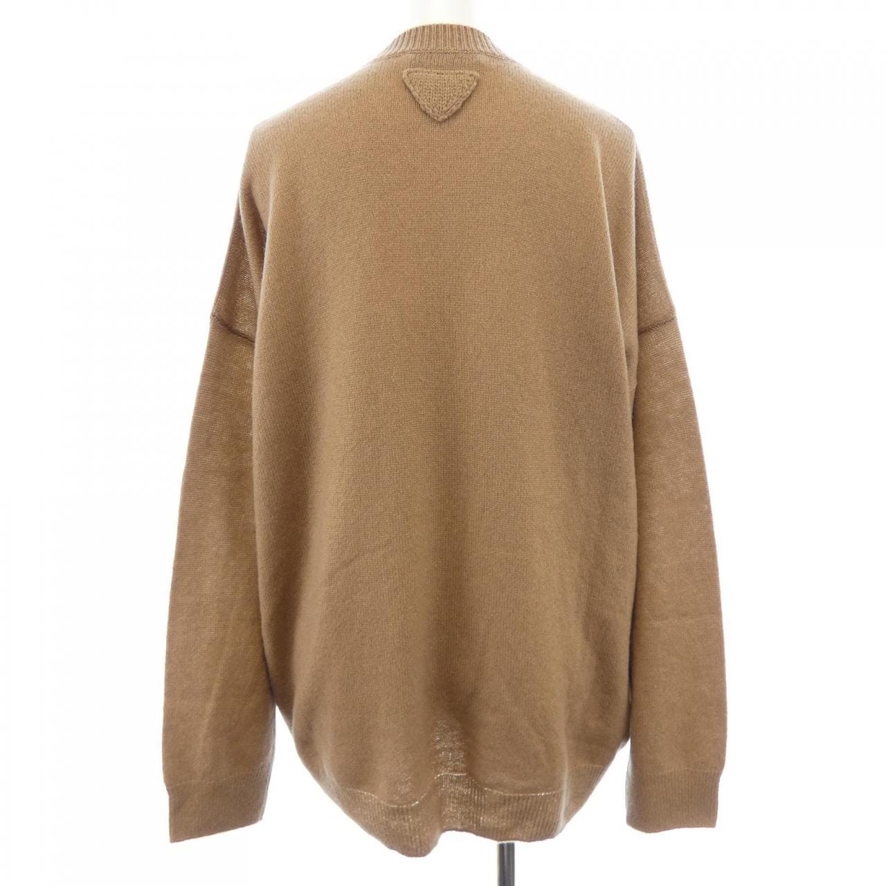 プラダ PRADA P25N67 SOOO 16A5 カーディガン