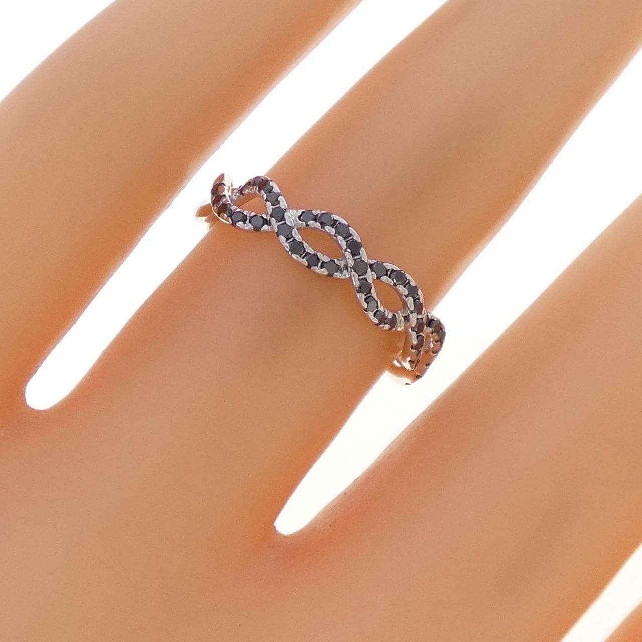 K18WG ダイヤモンド リング 0.23CT