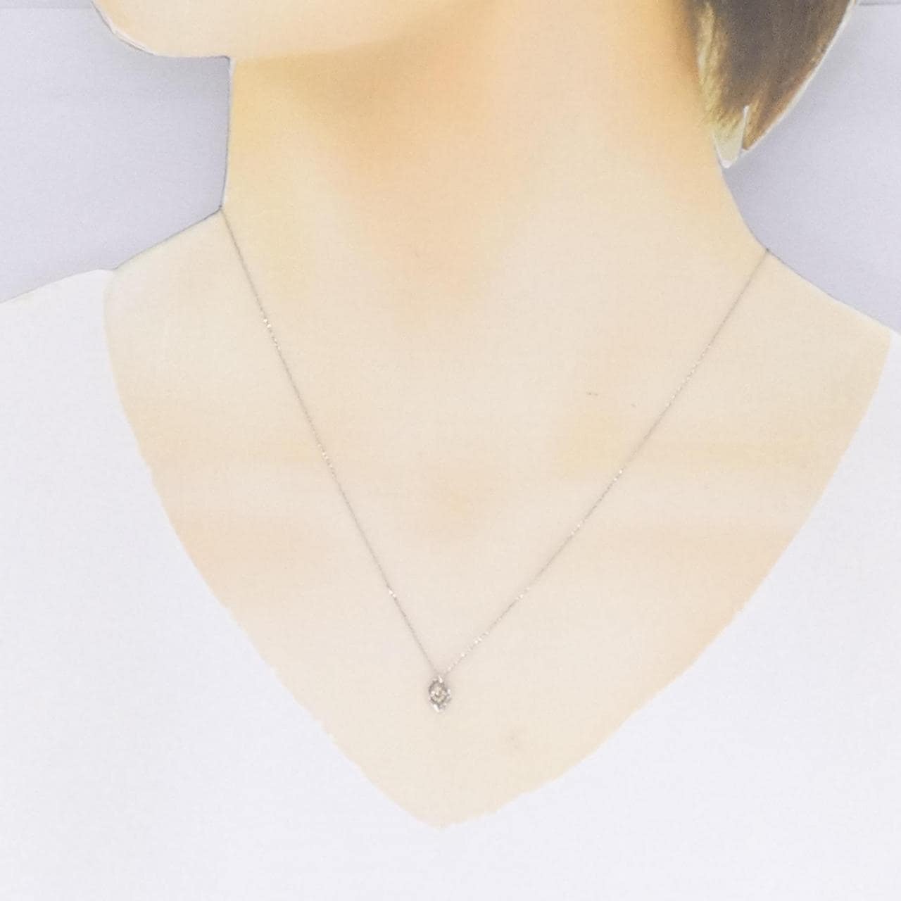 [BRAND NEW] PT Diamond Necklace 0.10CT