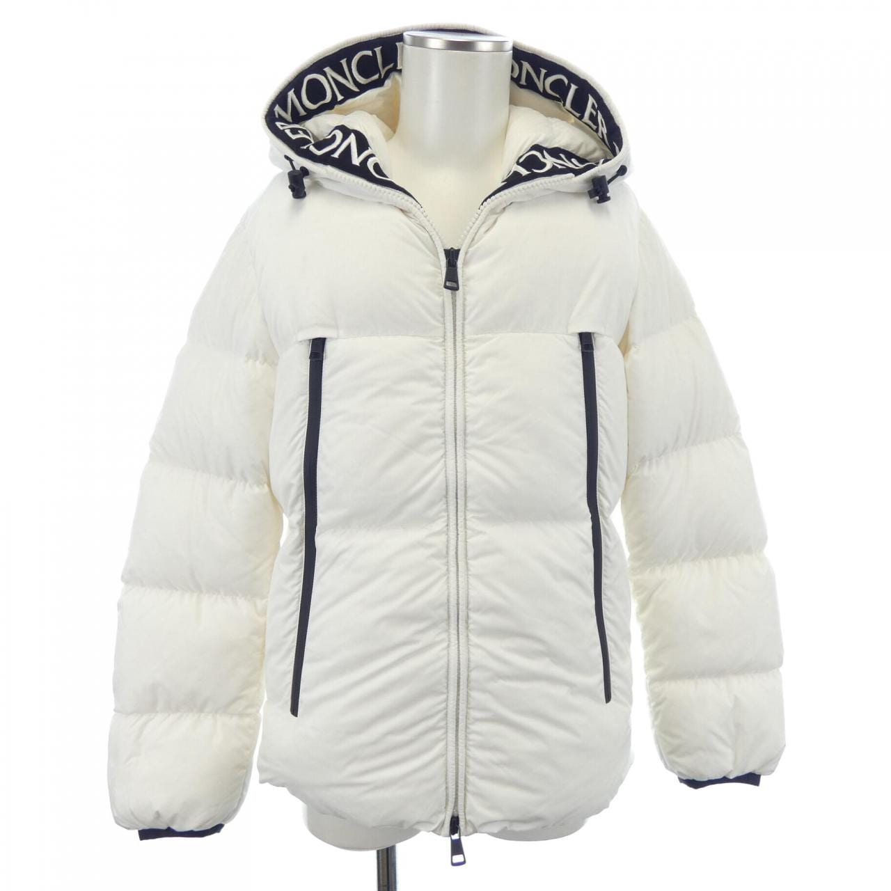 モンクレール MONCLER ダウンジャケット