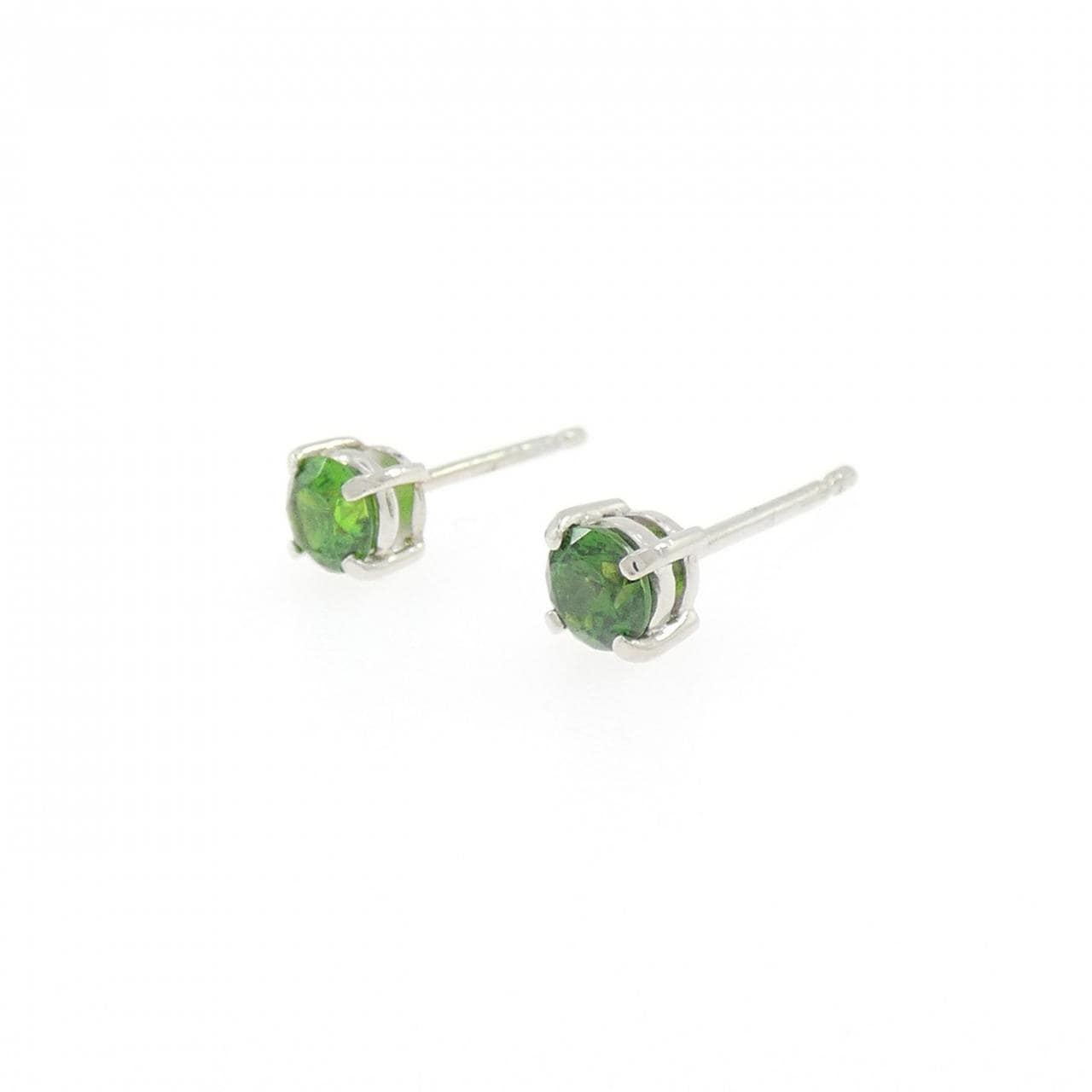 PT900 デマントイドガーネット ピアス 0.68CT