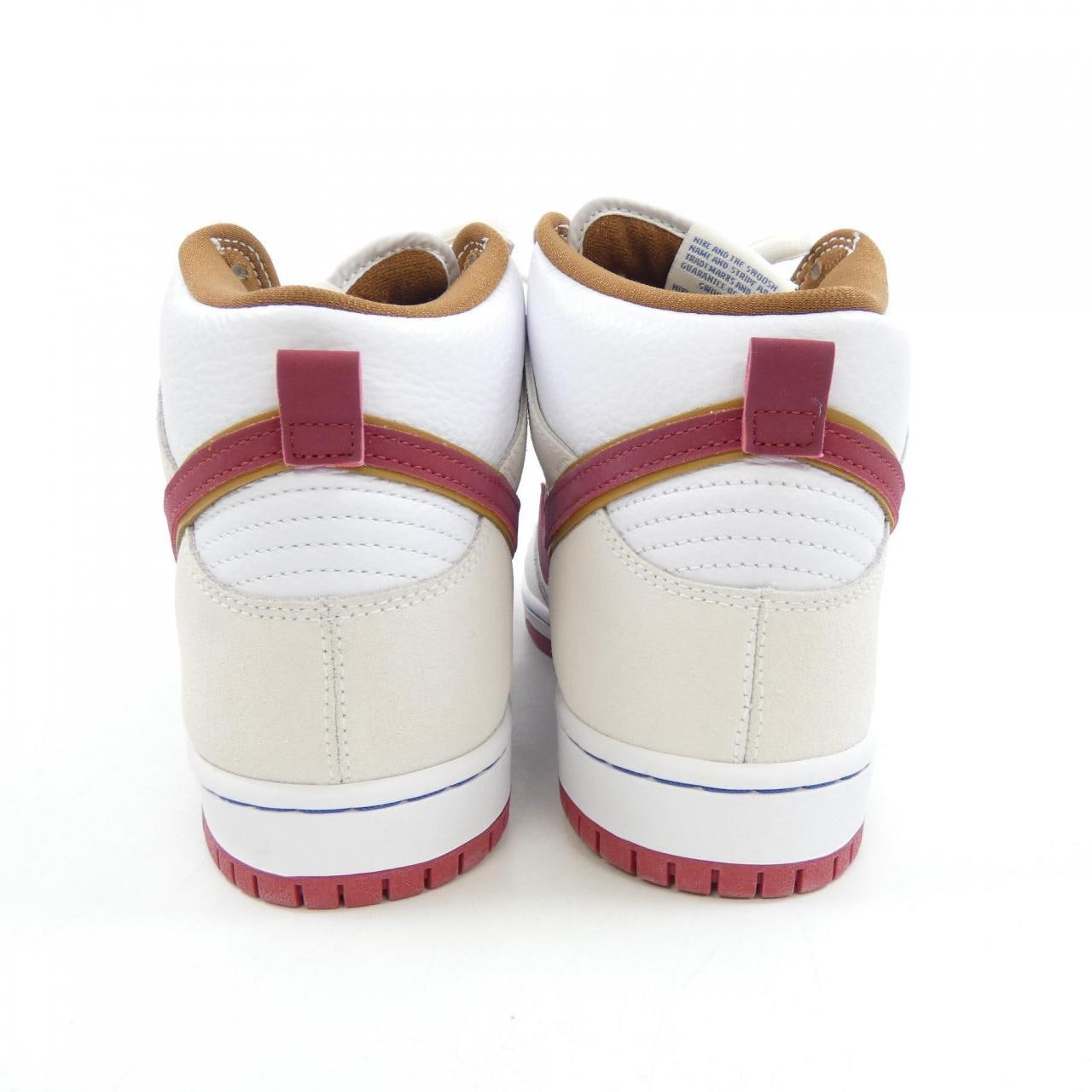 ナイキ NIKE スニーカー