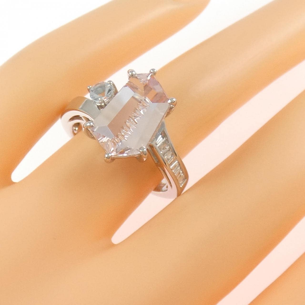 PT950 カラーストーン リング