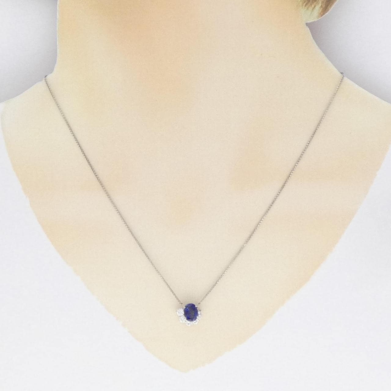 PT Sapphire Necklace 1.126CT