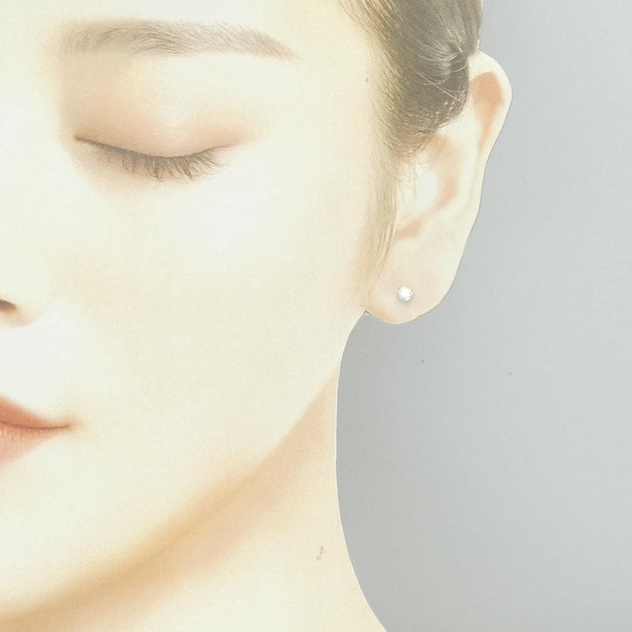 PT900 ソリティア ダイヤモンド ピアス 0.30CT