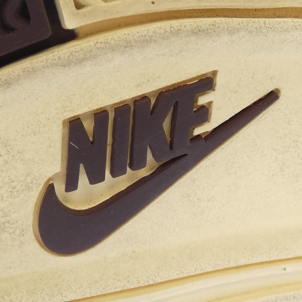 ナイキ ジョーダン NIKE JORDAN FZ4810-200 スニーカー