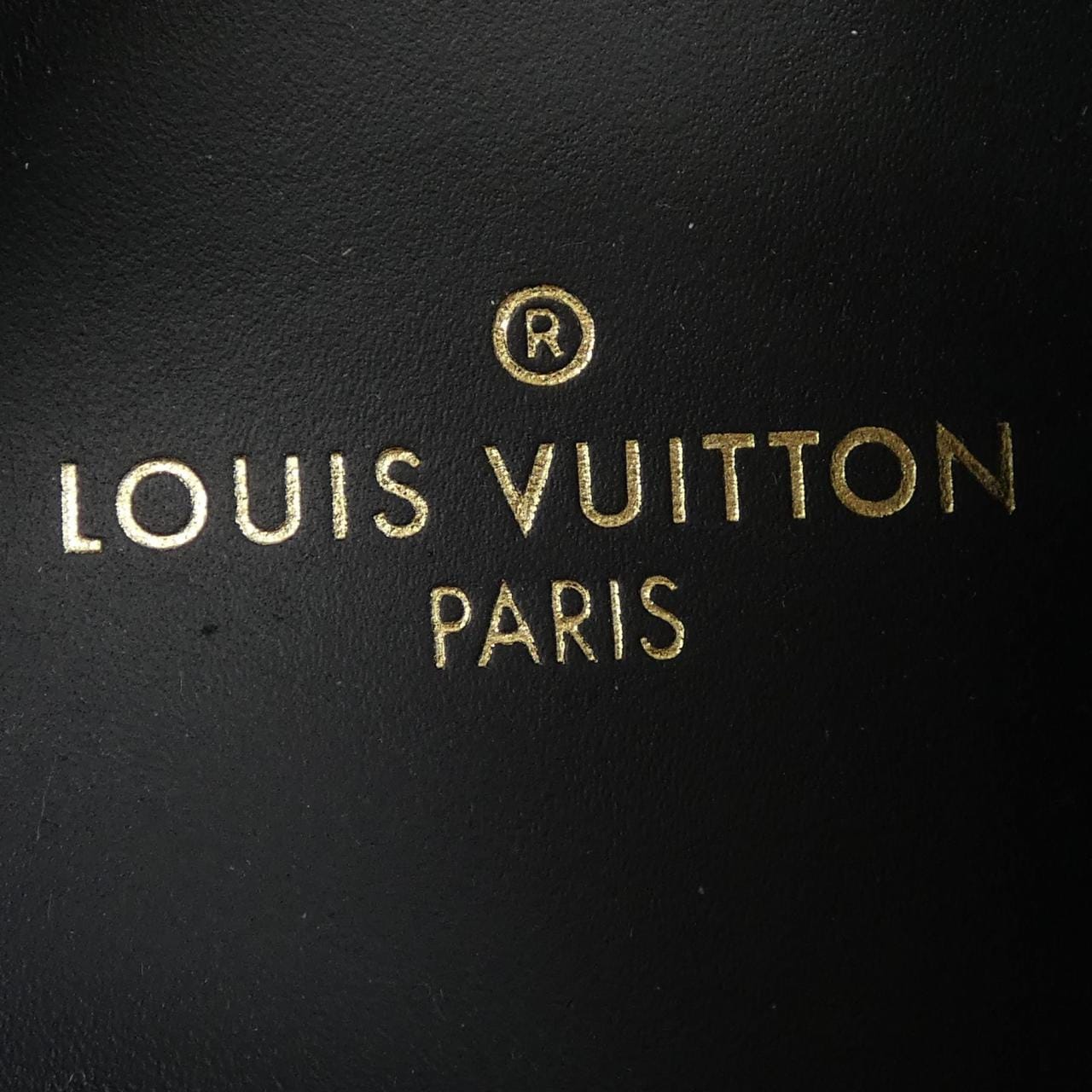 ルイヴィトン LOUIS VUITTON ランアウェイライン スニーカー