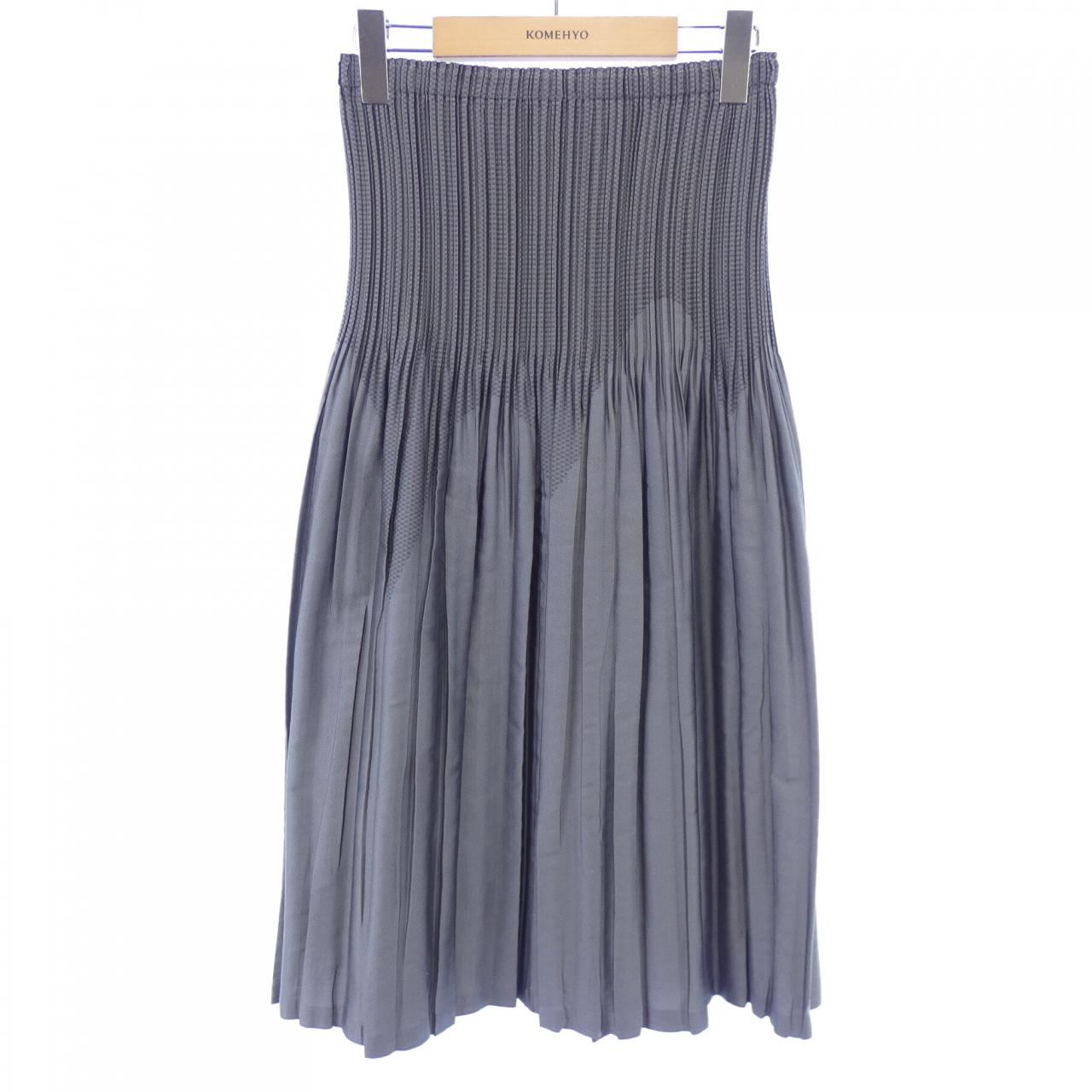 イッセイミヤケ ISSEY MIYAKE IM11FG219 スカート