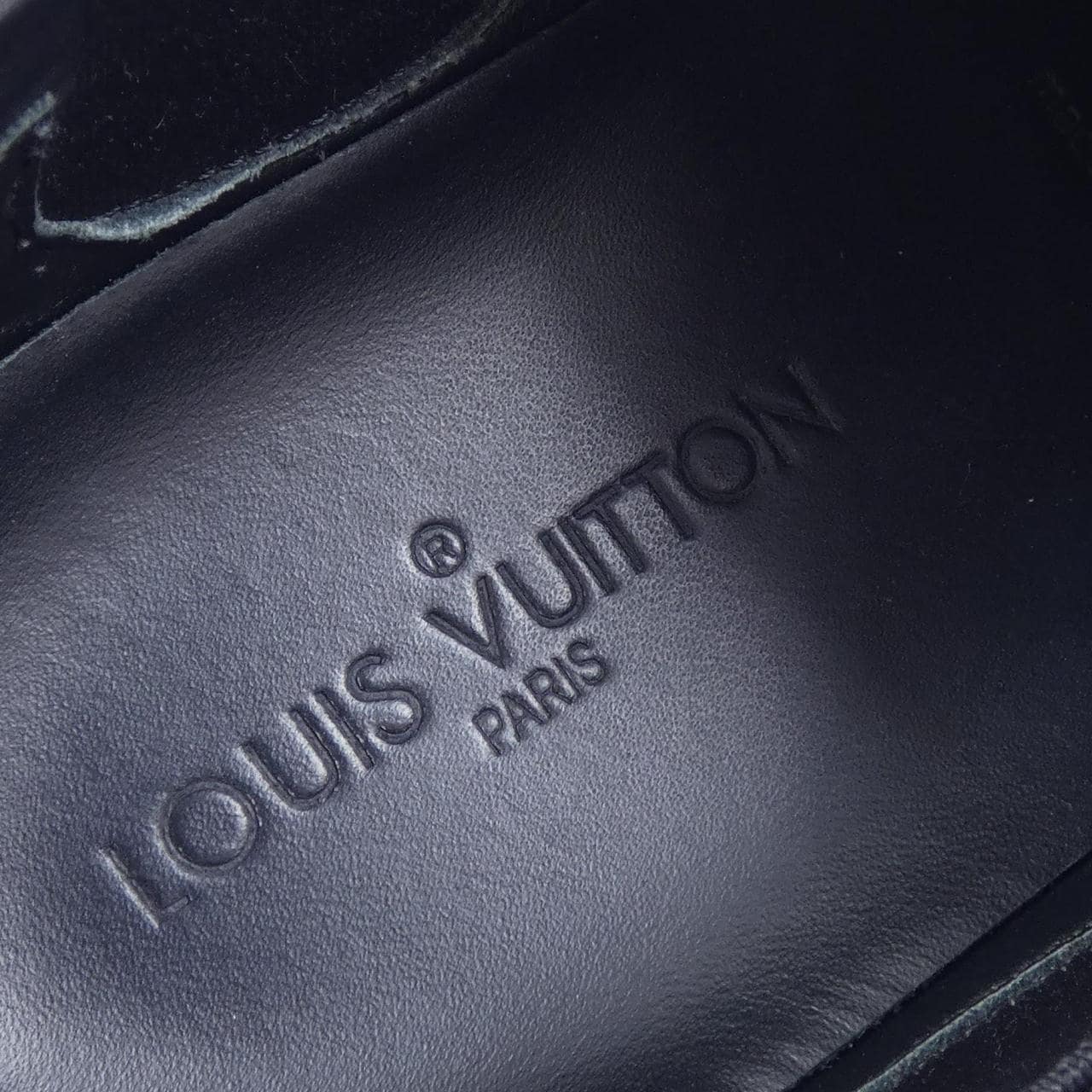 ルイヴィトン LOUIS VUITTON スニーカー