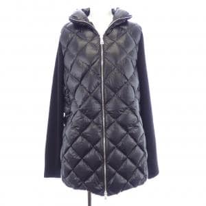 モンクレール MONCLER 20939B00032 ダウンジャケット