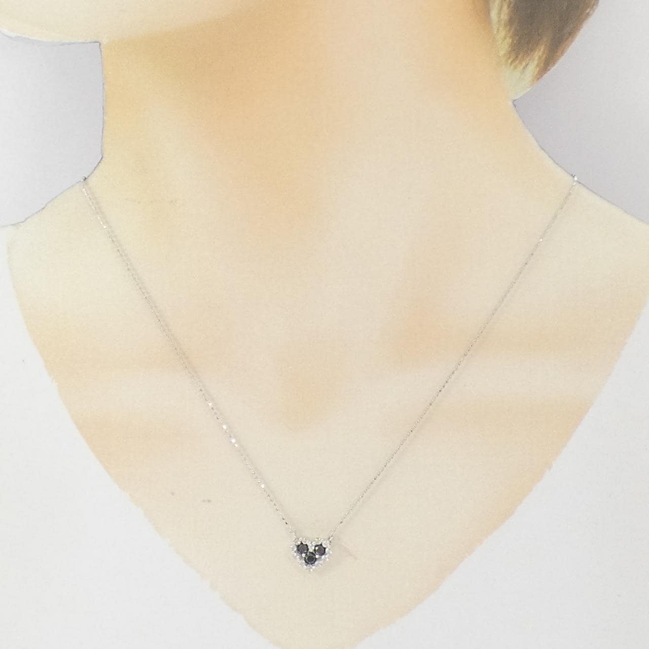 K10WG ハート ホワイトサファイヤ ネックレス