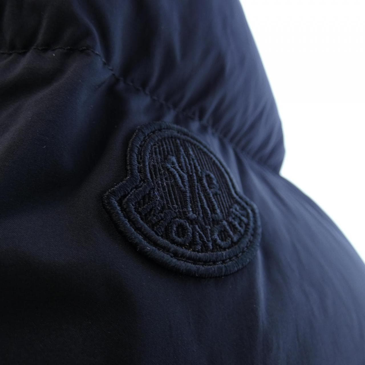 モンクレール MONCLER ダウンジャケット