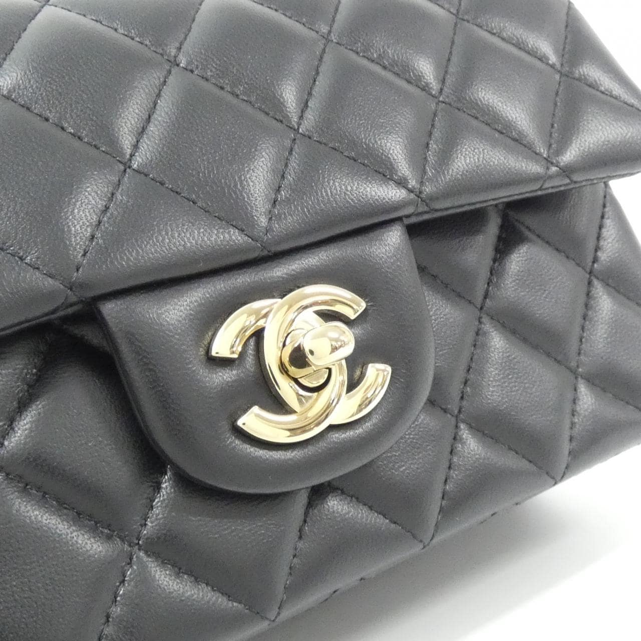 【リユース】CHANEL ショルダーバッグ MATELASSE 69900 コメ兵｜【未使用品】シャネル 69900 ショルダーバッグ