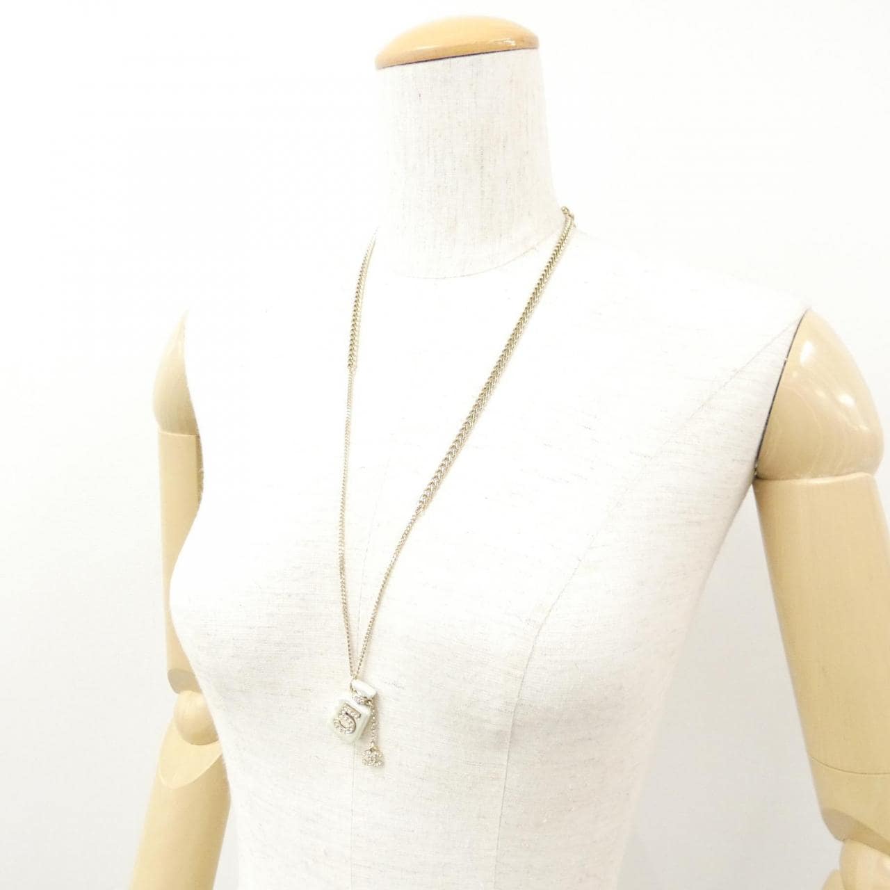 CHANEL AB8472 项链