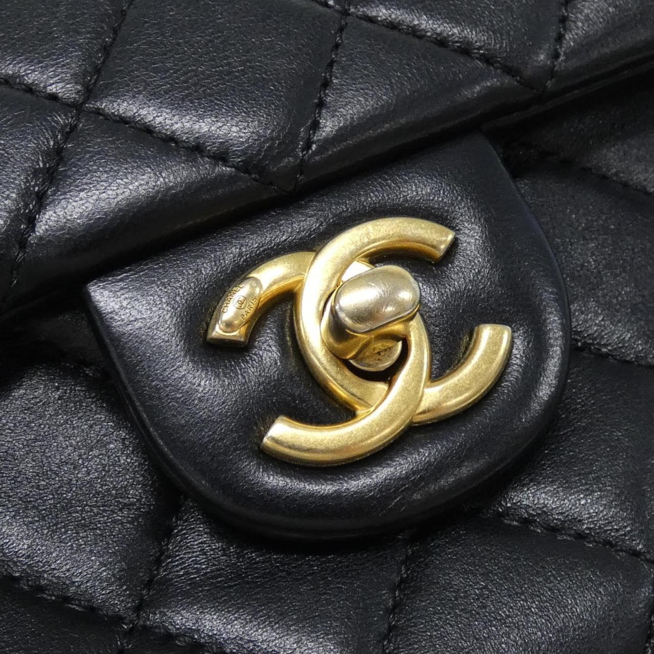 シャネル バッグ