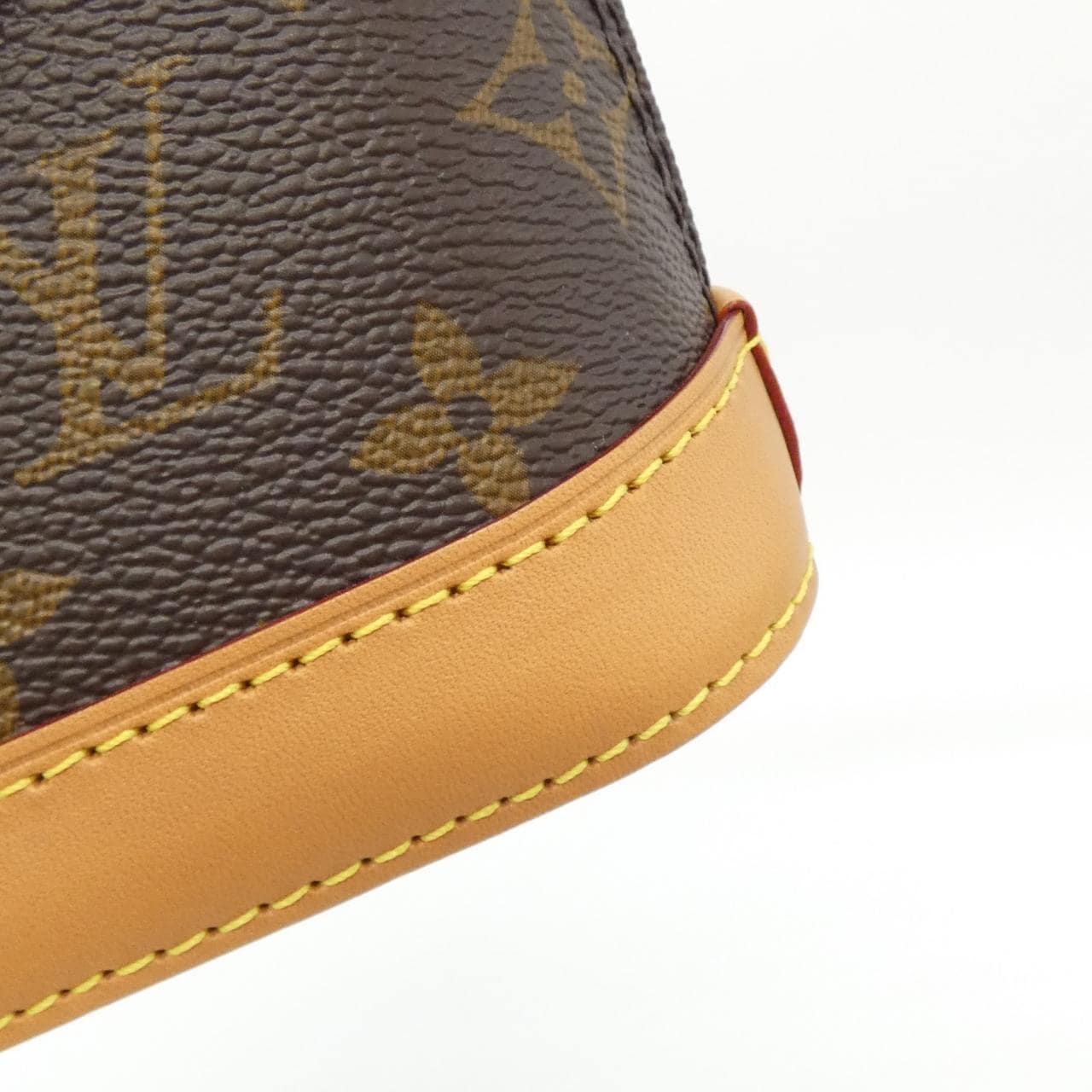 ルイヴィトン モノグラム ナノ アルマ M82717 バッグ