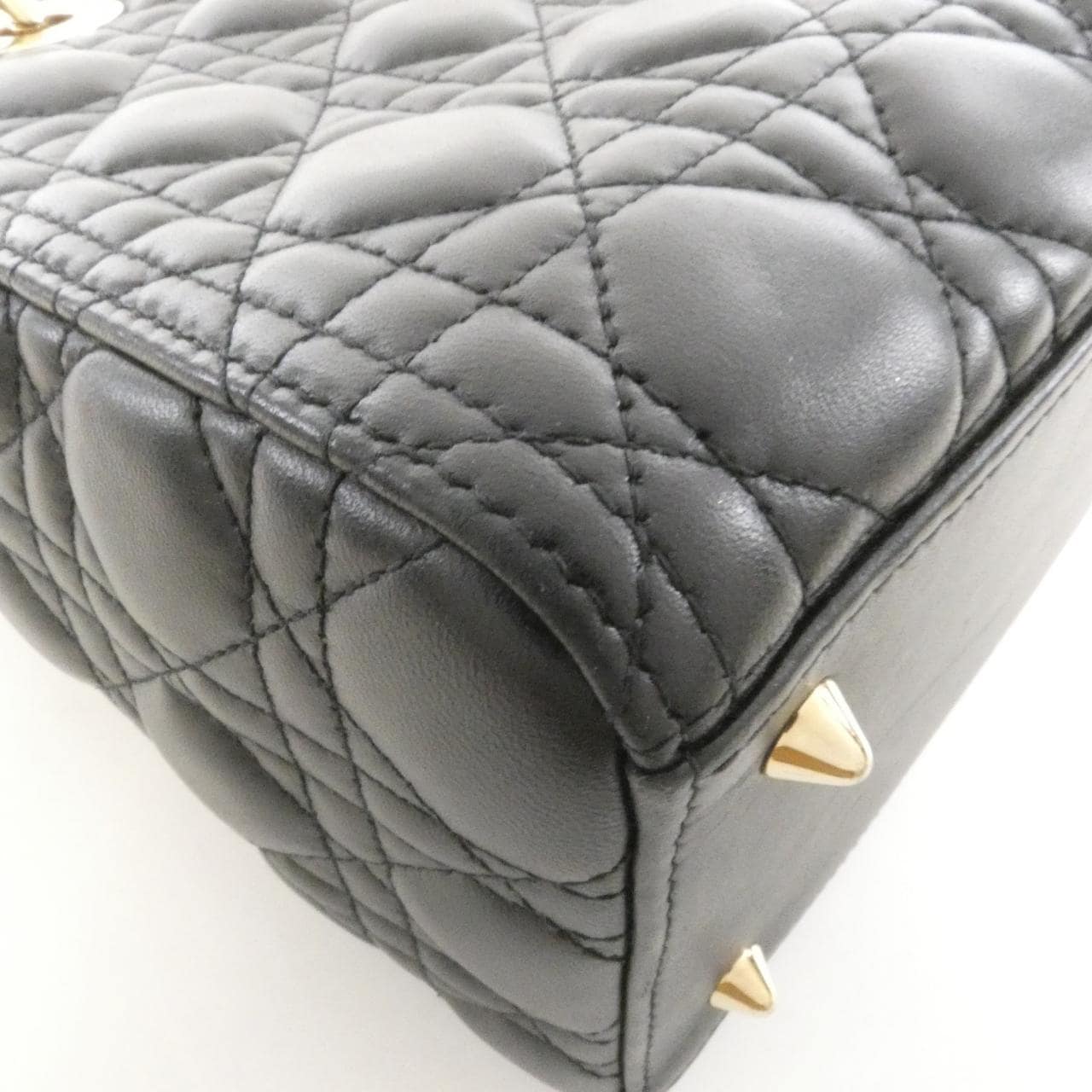 クリスチャンディオール レディ ディオール ミディアム M0565ONGE バッグ