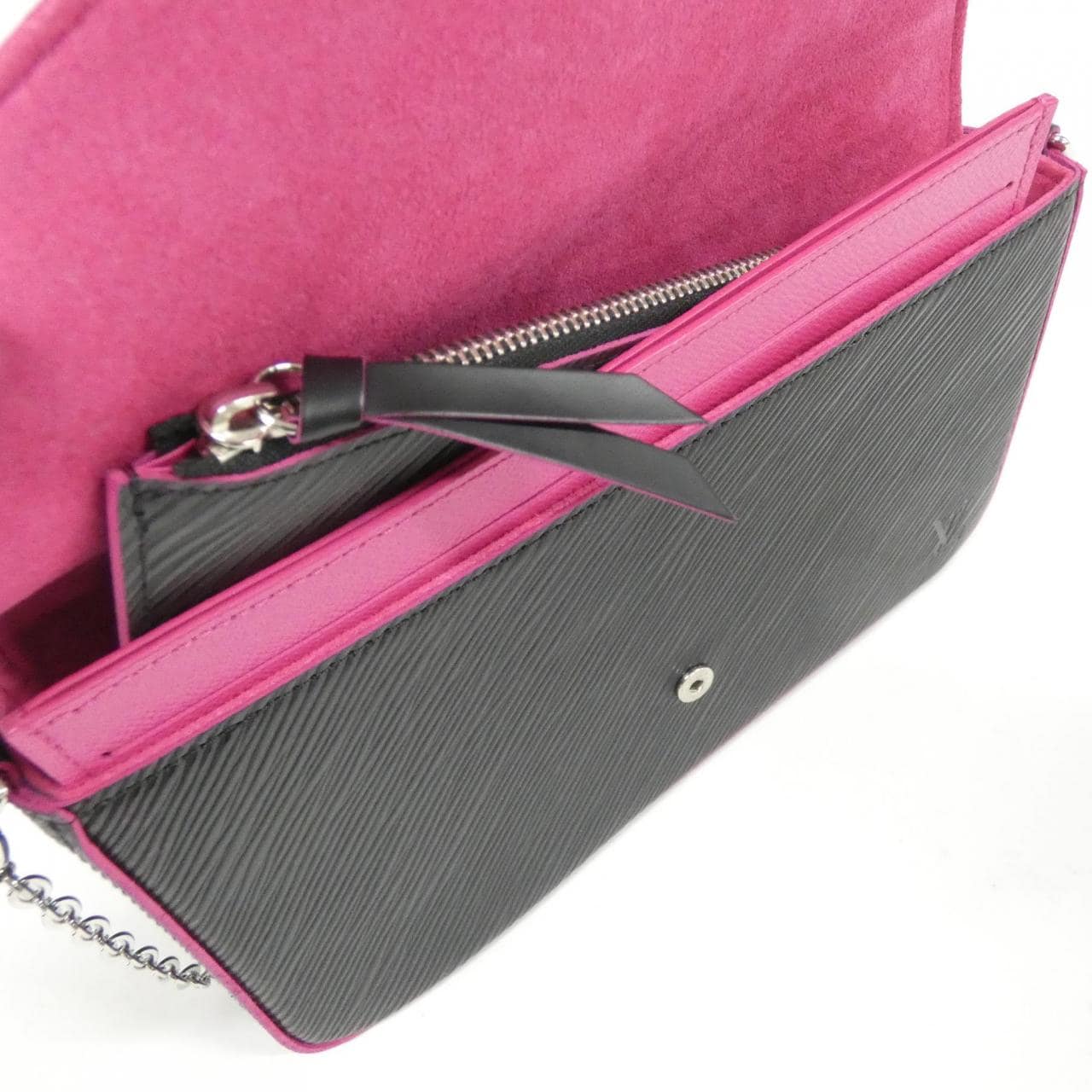 ルイヴィトン エピ ポシェット フェリシー M64579 ショルダーバッグ