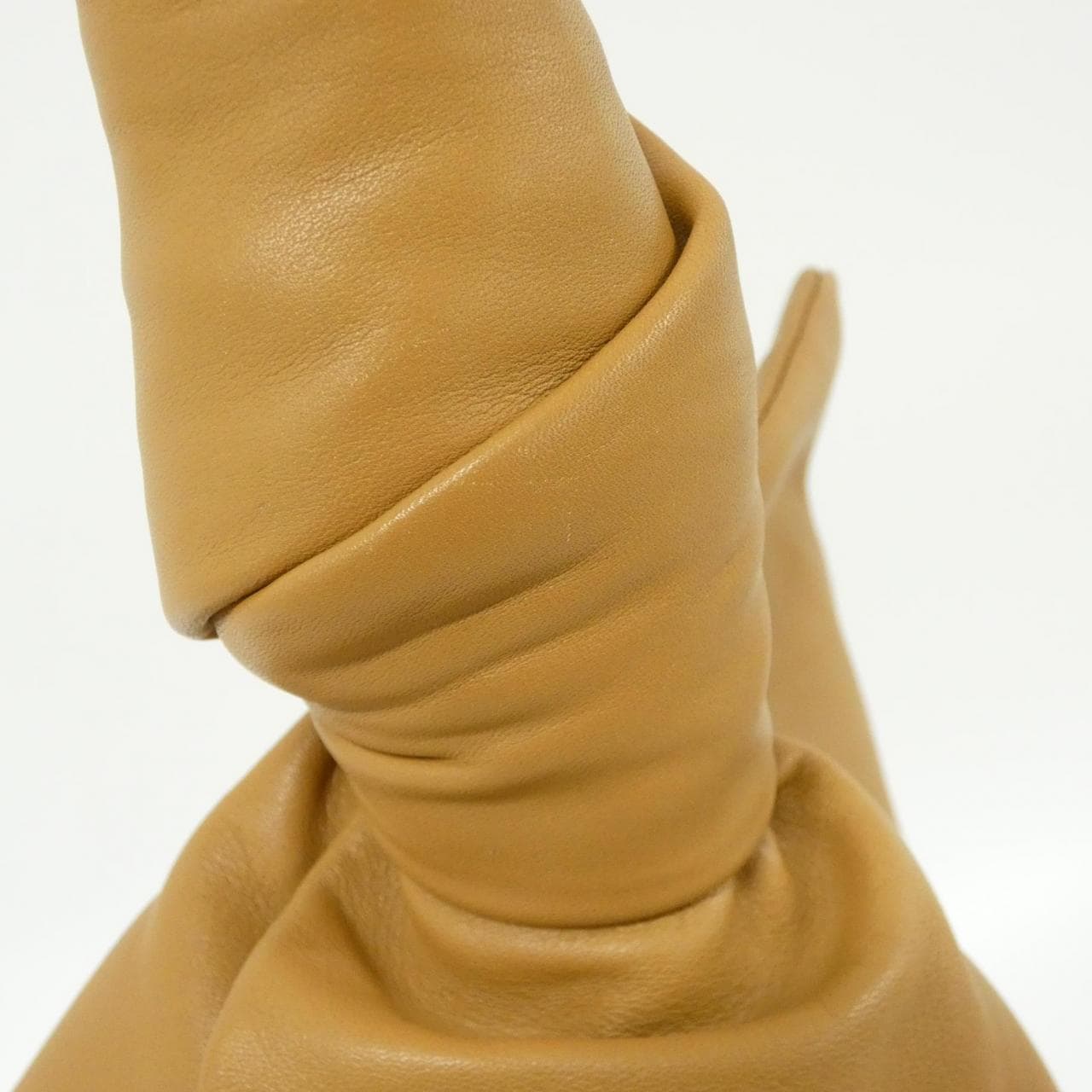 ボッテガヴェネタ 607964 VCP40 バッグ