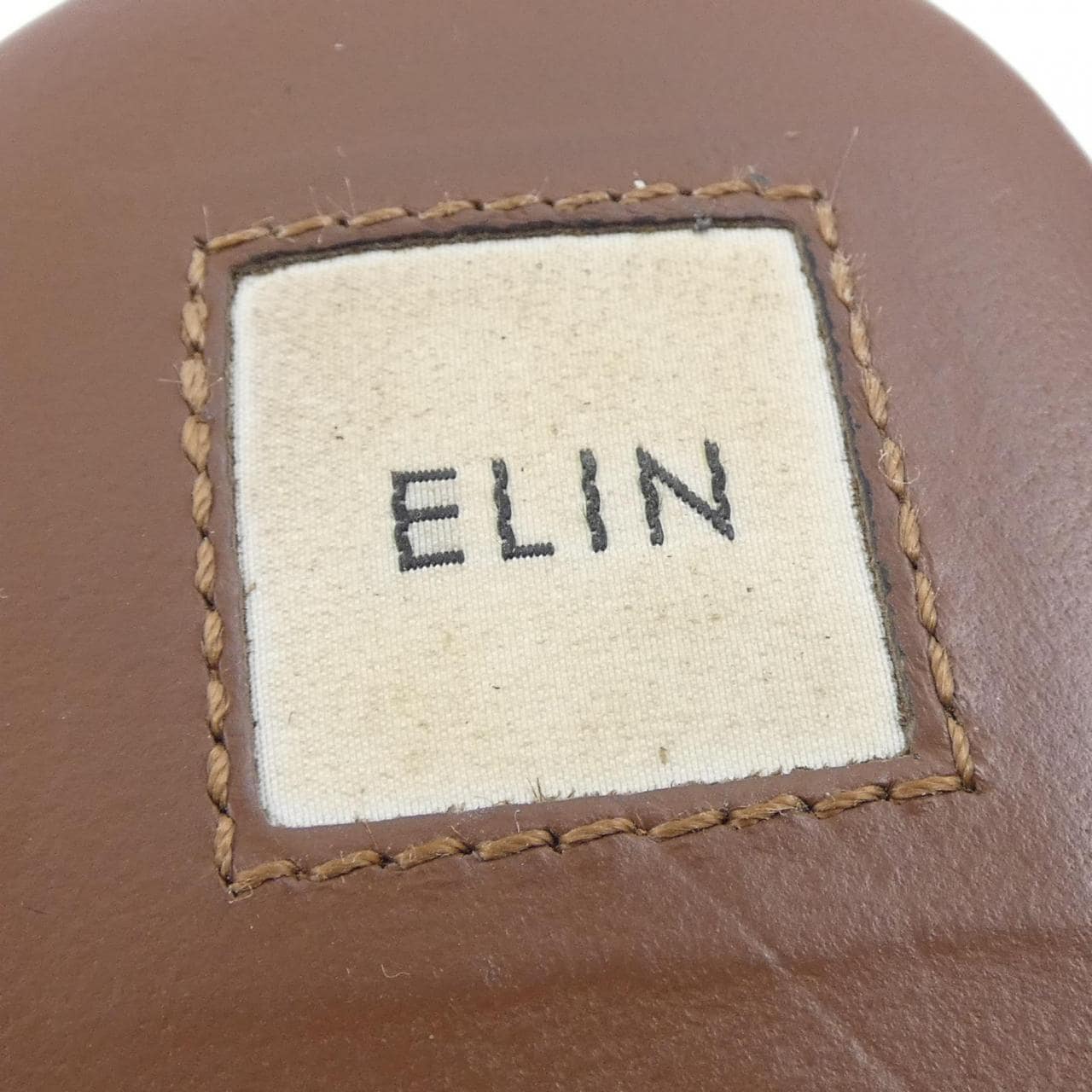 エリン ELIN サンダル