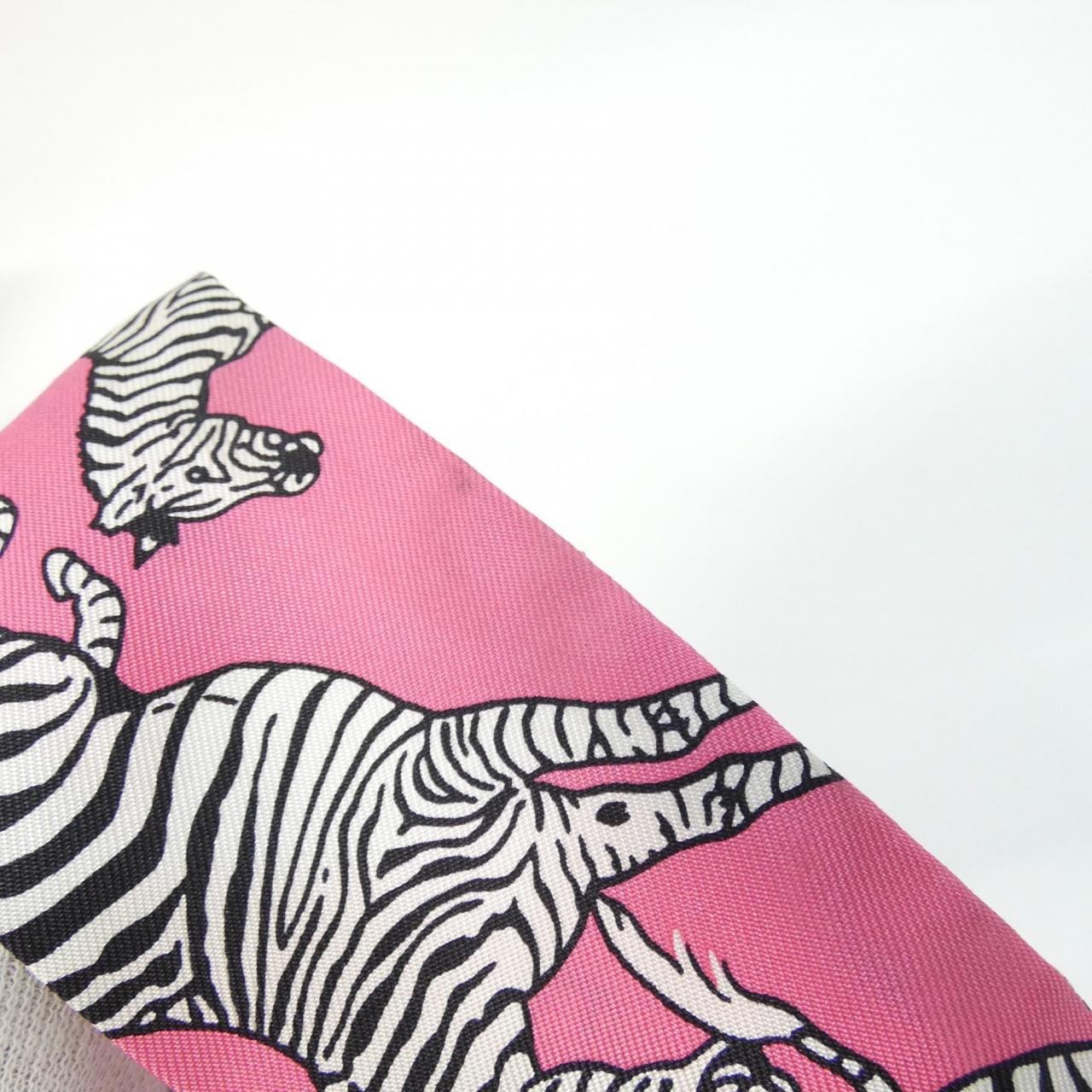 エルメス LES ZEBRES ツイリー 063265S スカーフ