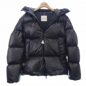 モンクレール MONCLER ダウンジャケット