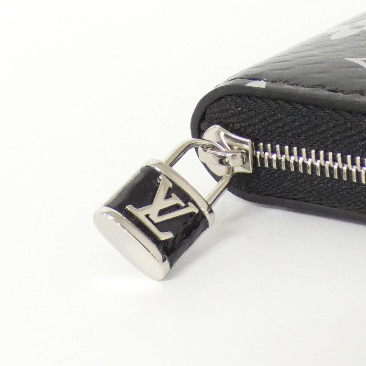 LOUIS VUITTON异域风情皮革拉链零钱包 N97059 INCASE