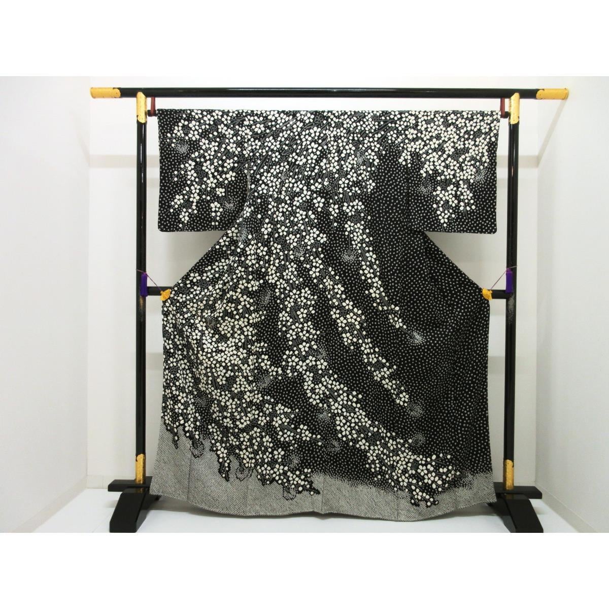 訪問着　絞り加工