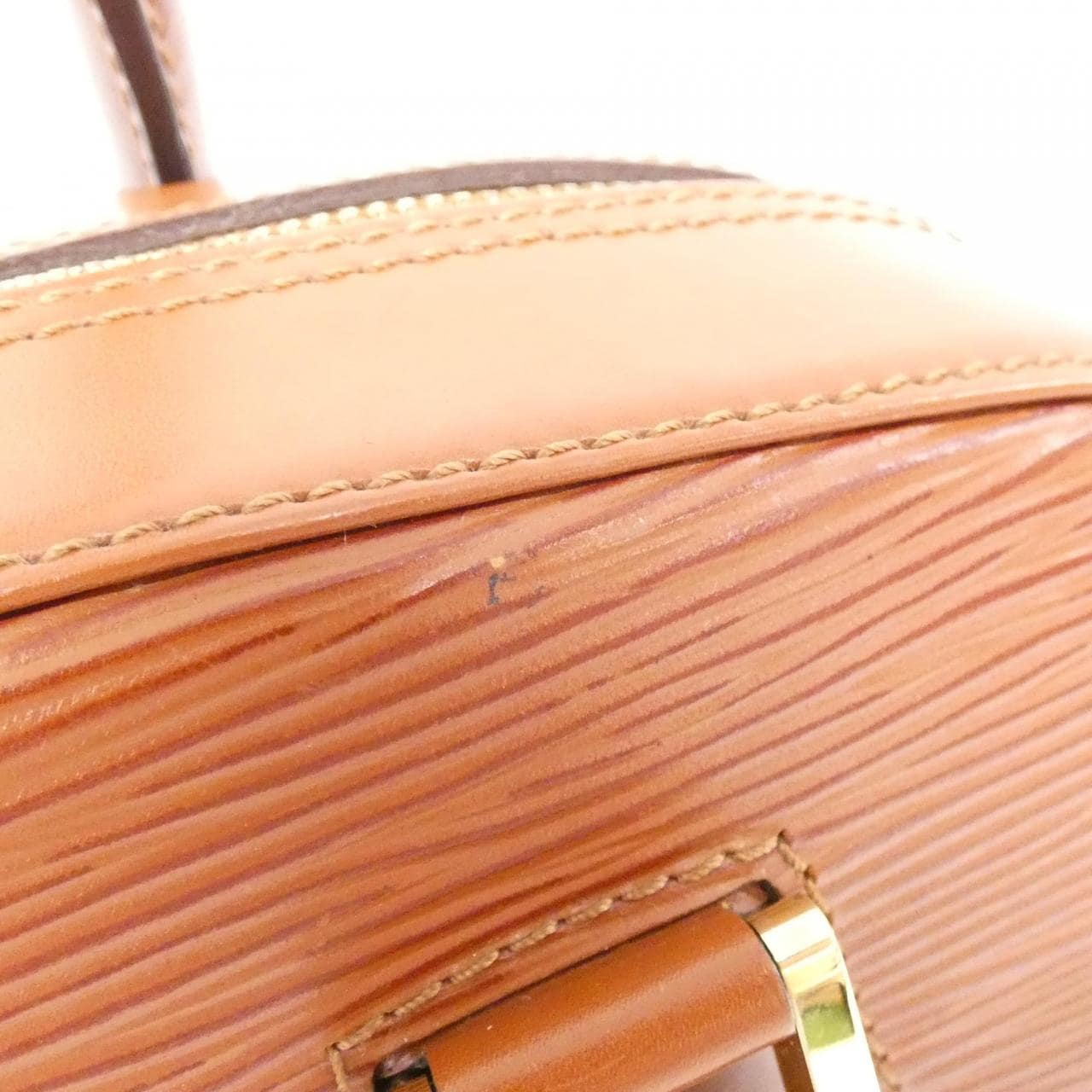 ルイヴィトン エピ サブロン M52043 バッグ