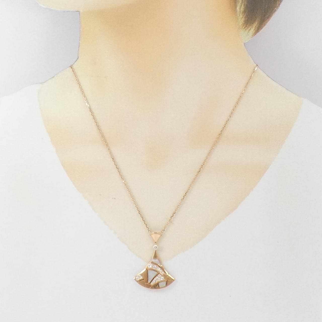 ブルガリ ディーヴァ ドリーム ネックレス