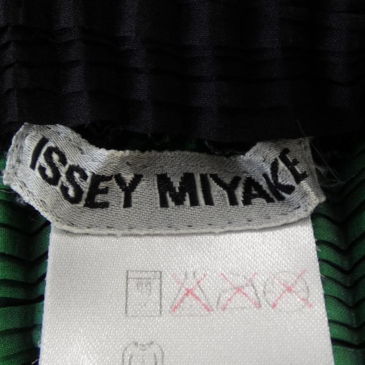 イッセイミヤケ ISSEY MIYAKE IM92-FJ619 トップス